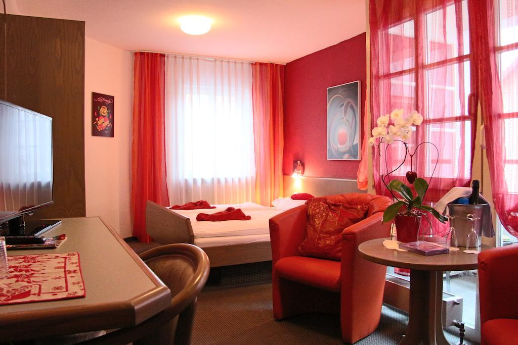 Hotel Am Schloss Neuenstein 部屋 写真